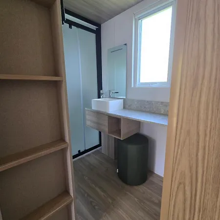 Mobil-home Avec Jacuzzi Et Climatisation *